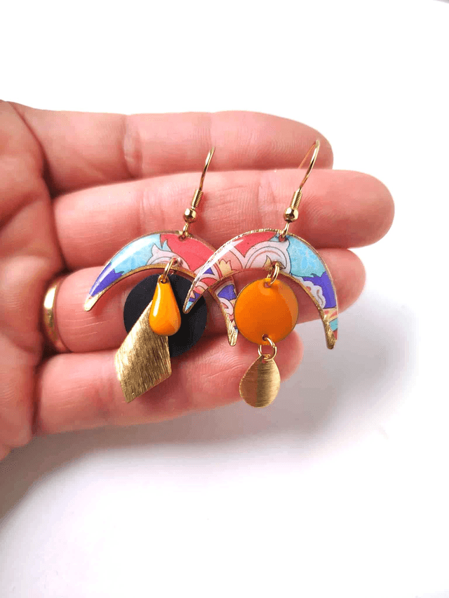 Boucles d'oreilles Asymétriques Upcyclées en Chambre à Air et Papier Recyclés - Croissants Lune
