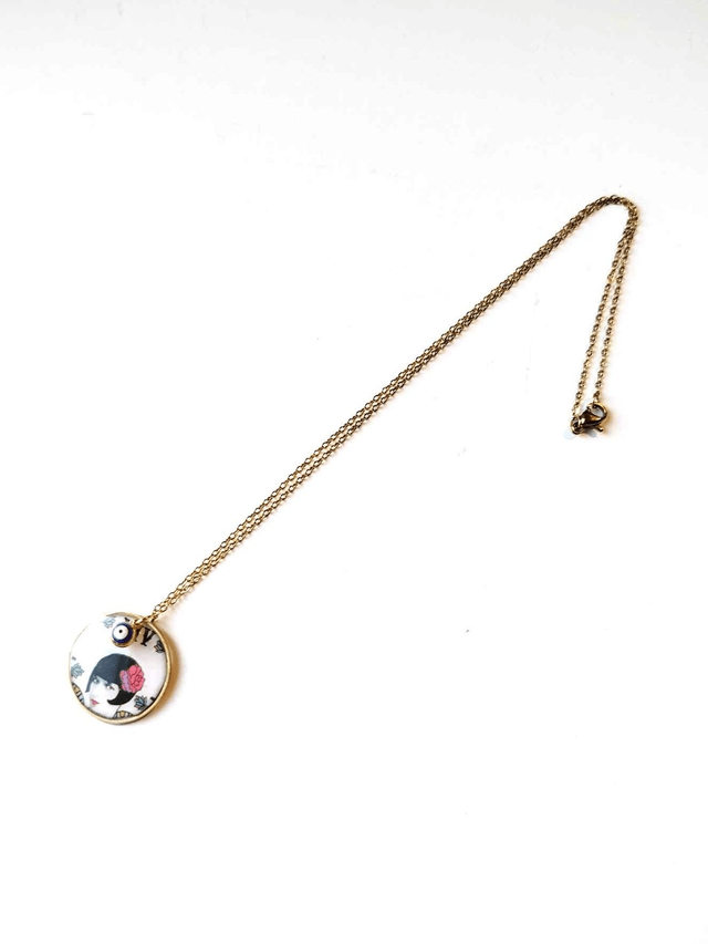 Chaîne avec Pendentif Upcyclé en Carte de Tarot Recyclée - Chiffre Porte-bonheur