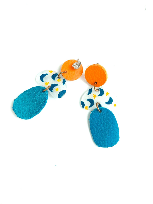 Boucles d'Oreilles Inspiration Années 70 - Chutes de CUIRS et PLASTIQUE FOU - Astres - Pièces Artisanales et Uniques 
