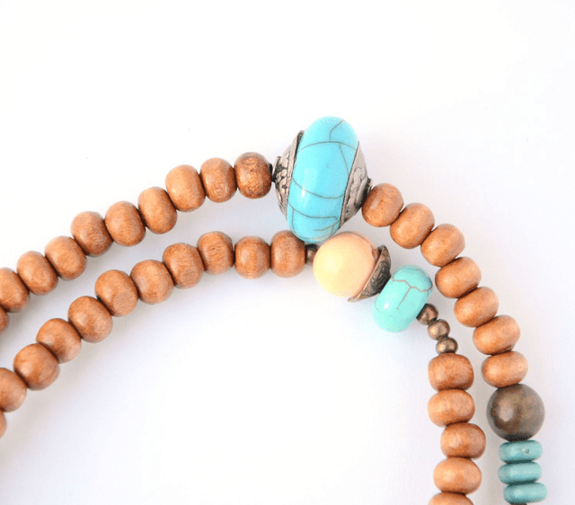 Malas upcyclé PERLES, PAPIER, CARTON et CHAMBRE à AIR RECYCLÉS - Bouddha - Pièce Unique