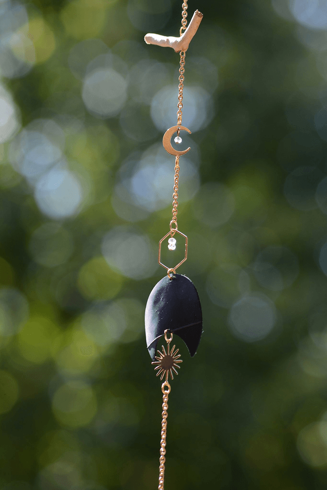 Attrape Soleil d'intérieur Upcyclé, Double prisme - LOTUS - Chambre à Air Valorisée & Perles Recyclées - Pièce Unique  