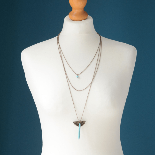 Collier en pendentif en CHAMBRE à AIR RECYCLÉE - Lilas - Pièce Unique (1)