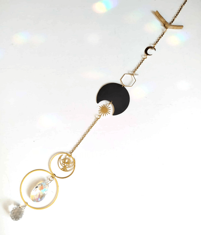 Attrape Soleil d'intérieur Upcyclé, Double prisme - LOTUS - Chambre à Air Valorisée & Perles Recyclées - Pièce Unique  