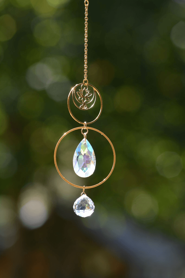 Attrape Soleil d'intérieur Upcyclé, Double prisme - LOTUS - Chambre à Air Valorisée & Perles Recyclées - Pièce Unique  