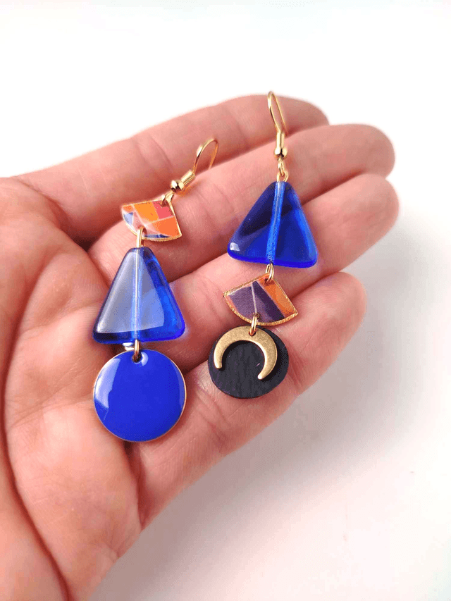 Boucles d'oreilles Asymétriques Upcyclées en Chambre à Air et Papier Recyclés & Verre de Murano -Bleu Roi