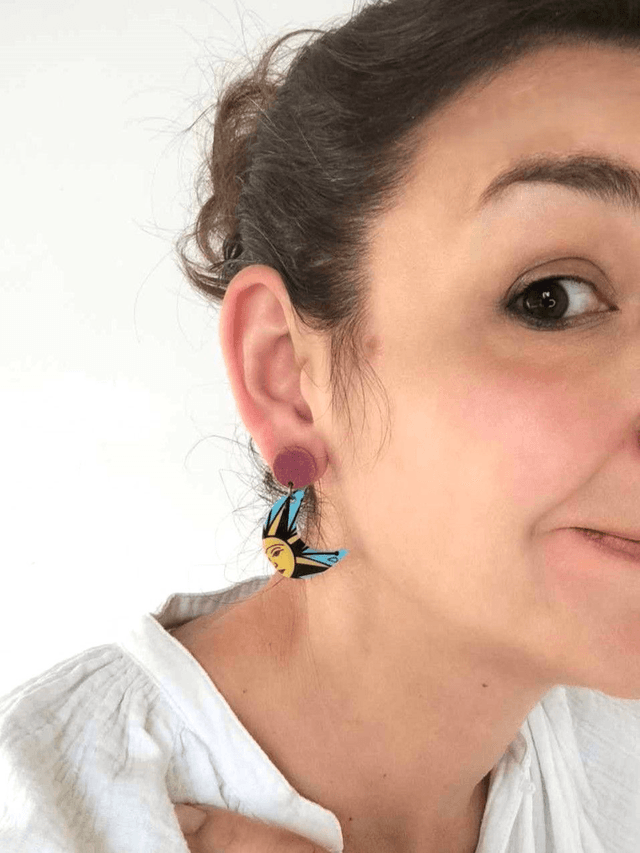 Boucles d'Oreilles Lunes Minimalistes en Carte de Tarot & chutes de Cuir Recyclées - Solaires