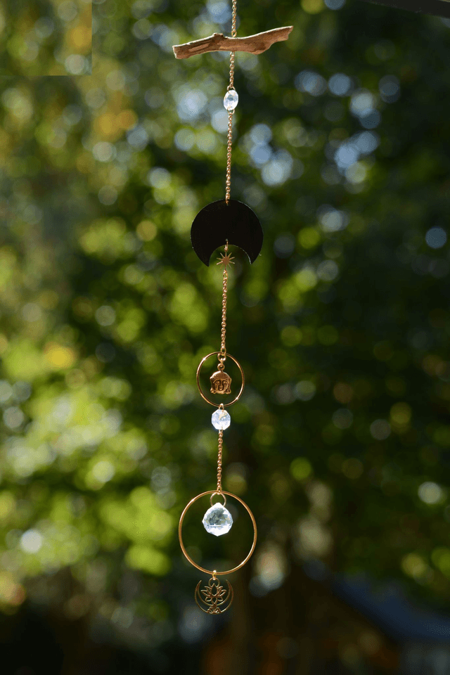 Attrape Soleil d'intérieur Upcyclé - BOUDDHISTE - Chambre à Air Valorisée & Perles Recyclées - Pièce Unique