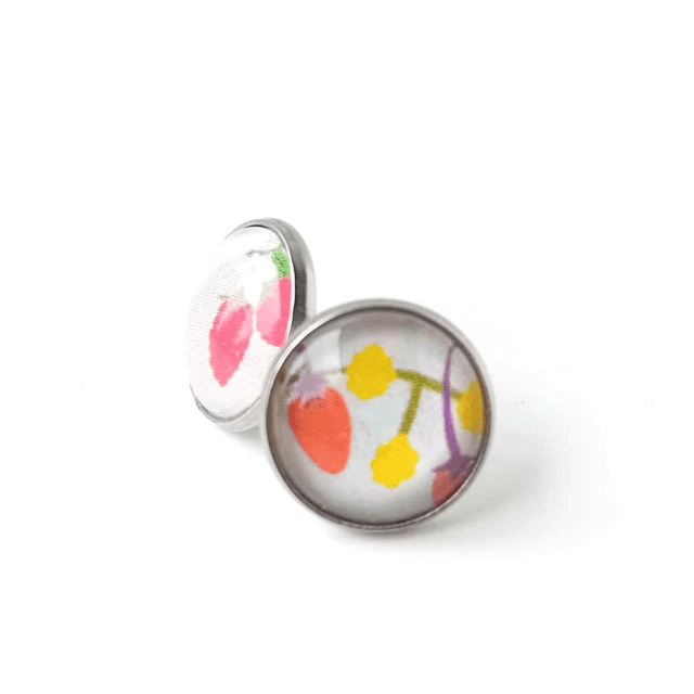 Puces d'oreilles en PAPIER recyclé - Fruits rouges - Pièces Artisanales et Uniques 