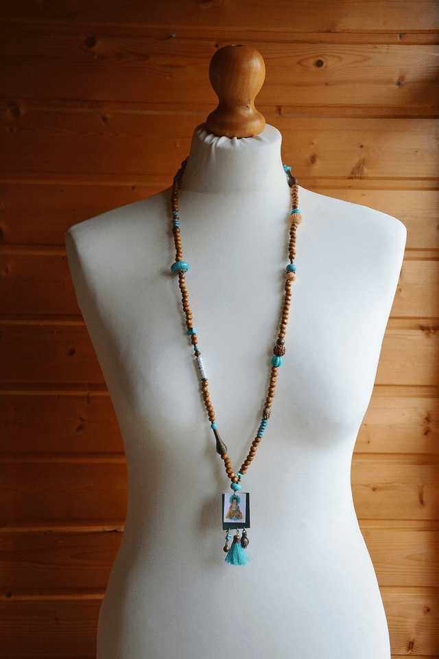 Malas upcyclé PERLES, PAPIER, CARTON et CHAMBRE à AIR RECYCLÉS - Bouddha - Pièce Unique