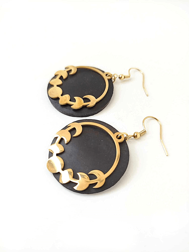 Boucles d'Oreilles Upcyclées en Chambre à Air et Acier Inoxydable Doré - Femme sacrée