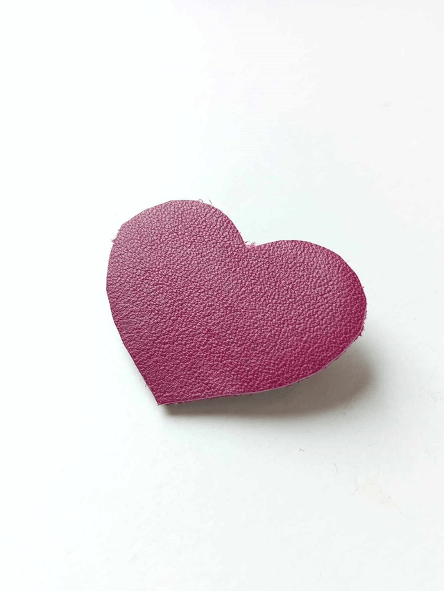 Broche  en chute de CUIR et CHAMBRE à AIR de tracteur - Coeur - Pièce Artisanale et Unique