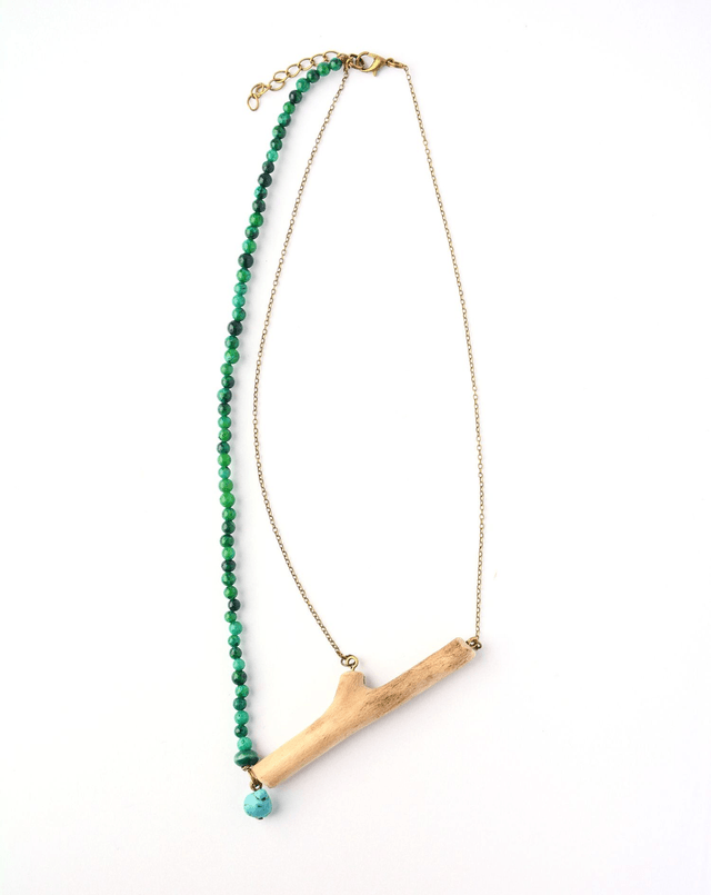 Collier Asymétrique Création Bois Flotté et Goutte de Turquoise - Vert et Turquoise - Pièce Artisanale et Unique